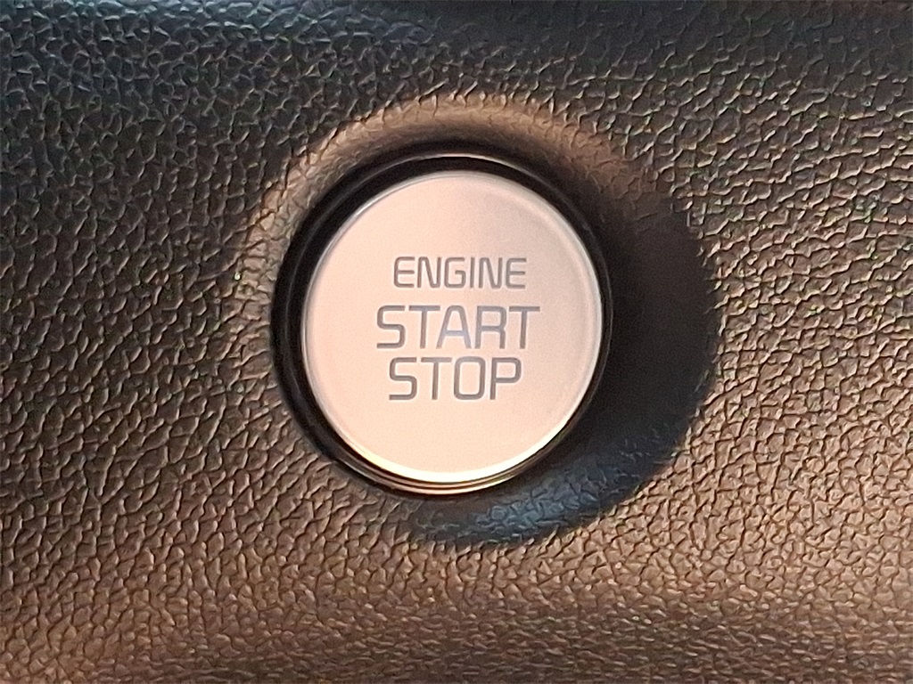 2025 Kia Sorento S photo 19