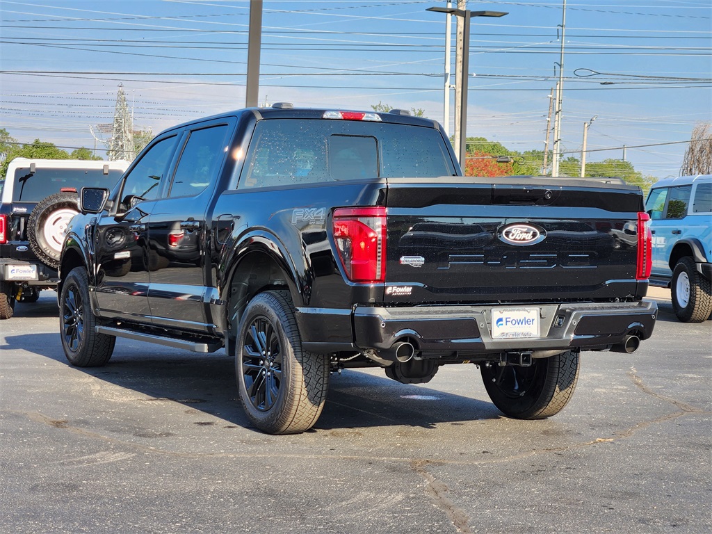 2025 Ford F-150 XLT photo 3