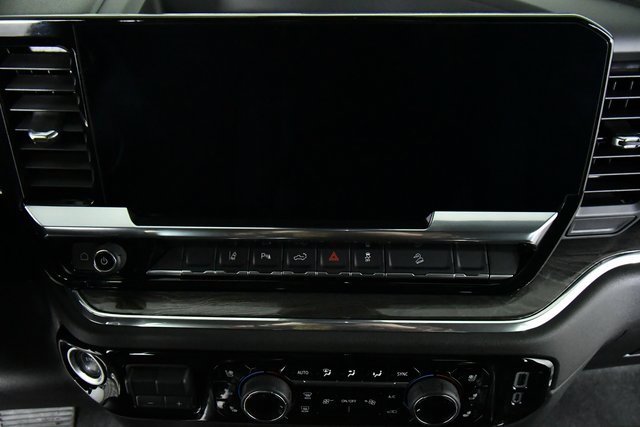 2025 Chevrolet Silverado 2500HD LTZ photo 3