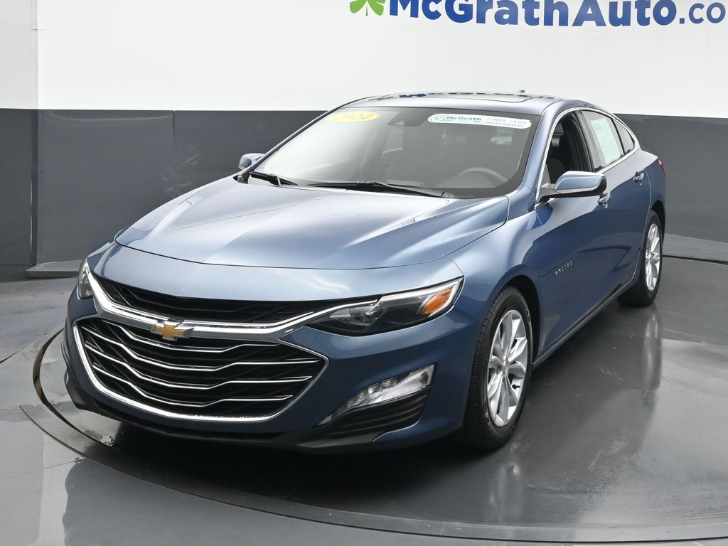 2024 Chevrolet Malibu 1LT photo 3