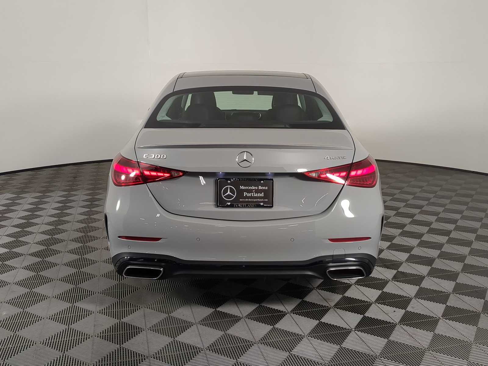 2025 Mercedes Benz C 300 4MATIC photo 4