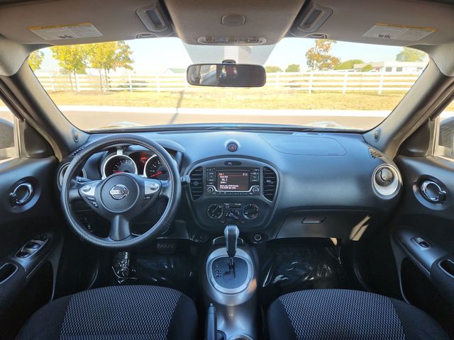 2016 Nissan Juke S photo 26
