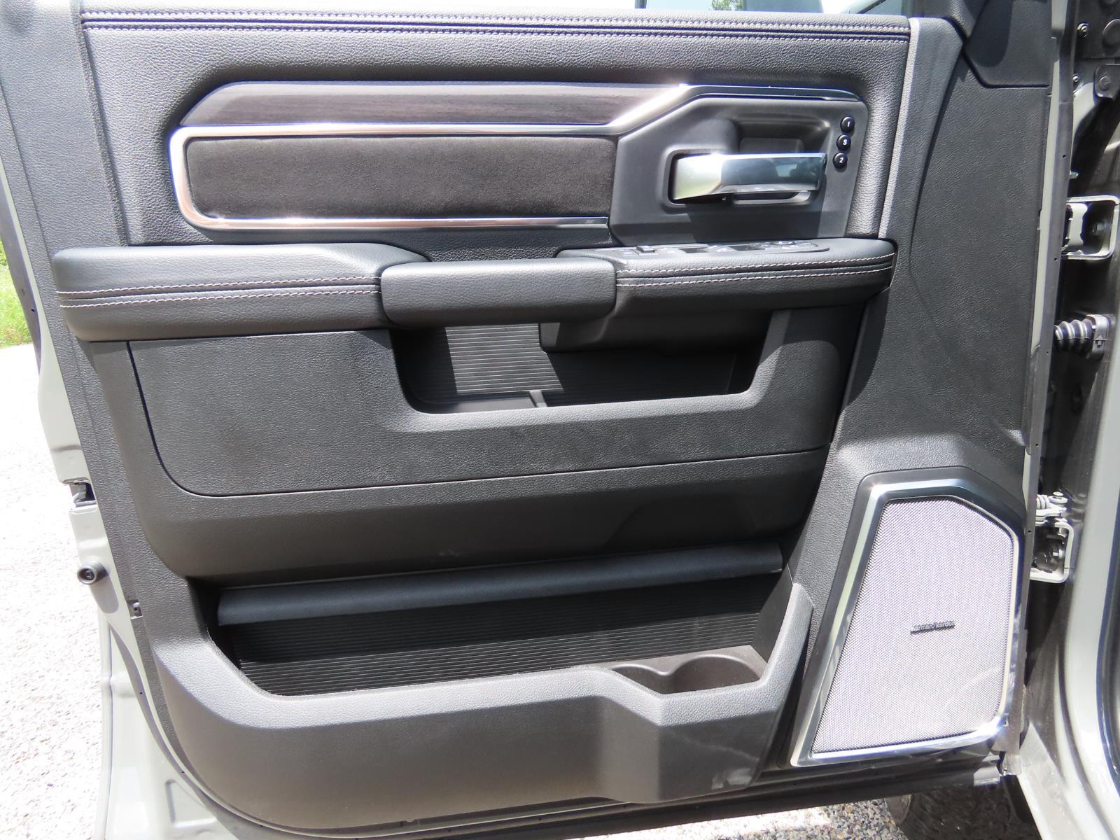 2026 Ram 2500 Laramie photo 13