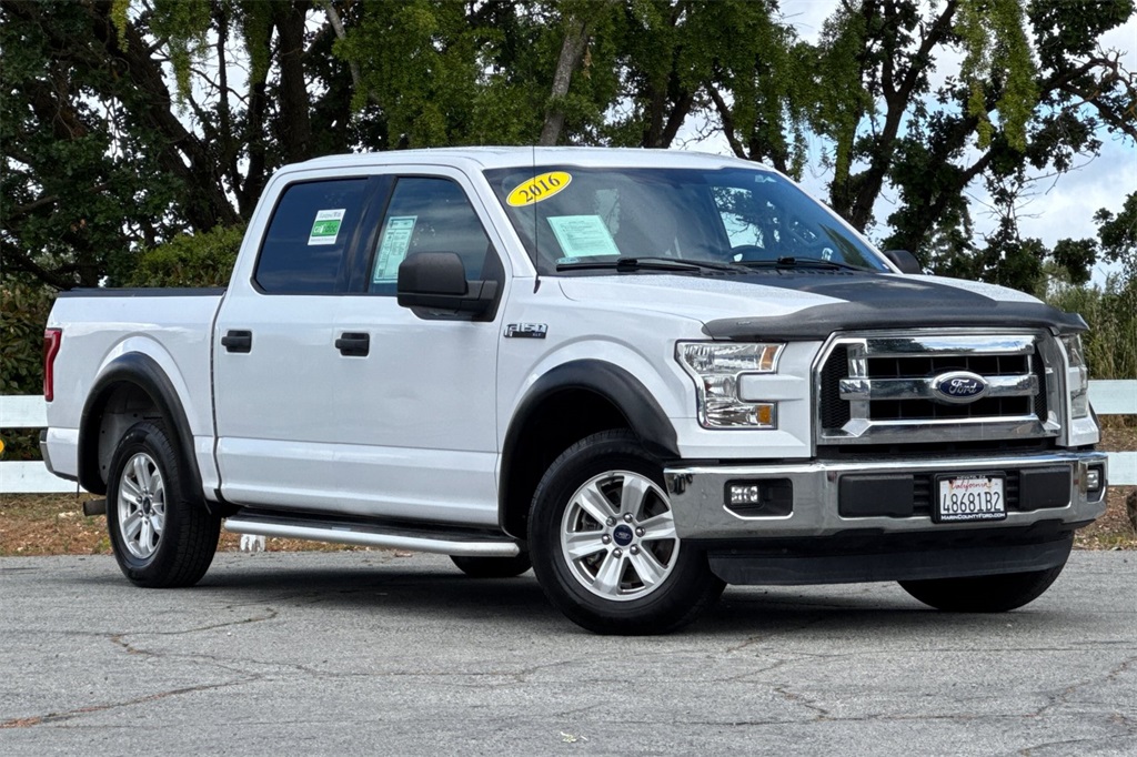 2016 Ford F-150 XLT photo 2