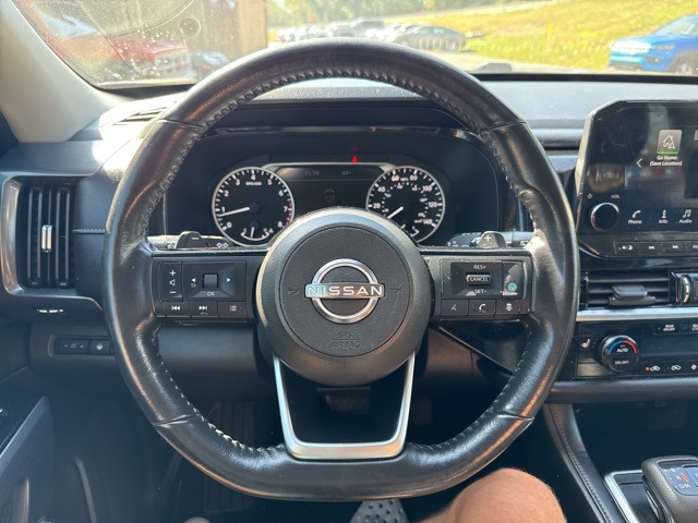 2022 Nissan Pathfinder SL photo 23