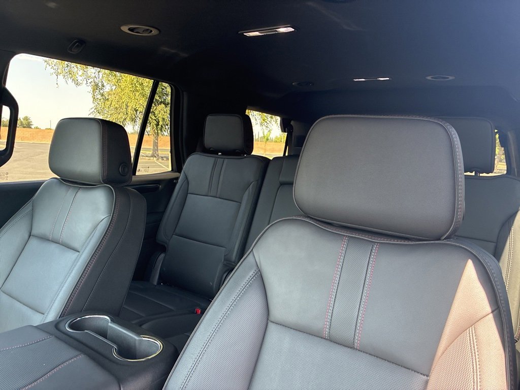 2025 Chevrolet Tahoe RST photo 14