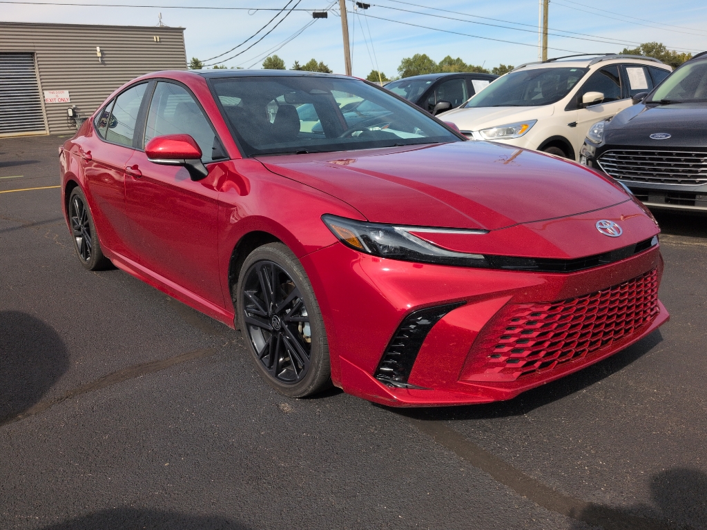 2025 Toyota Camry Hybrid XSE photo 2