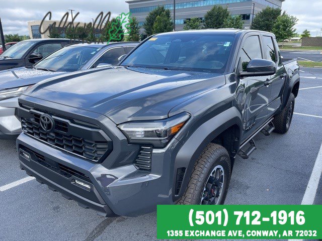 2024 Toyota Tacoma TRD Off-Road photo 2