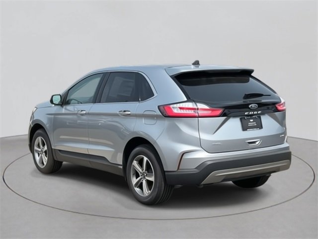 2022 Ford Edge SEL photo 3