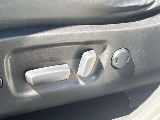 2016 Toyota Highlander Limited photo 12