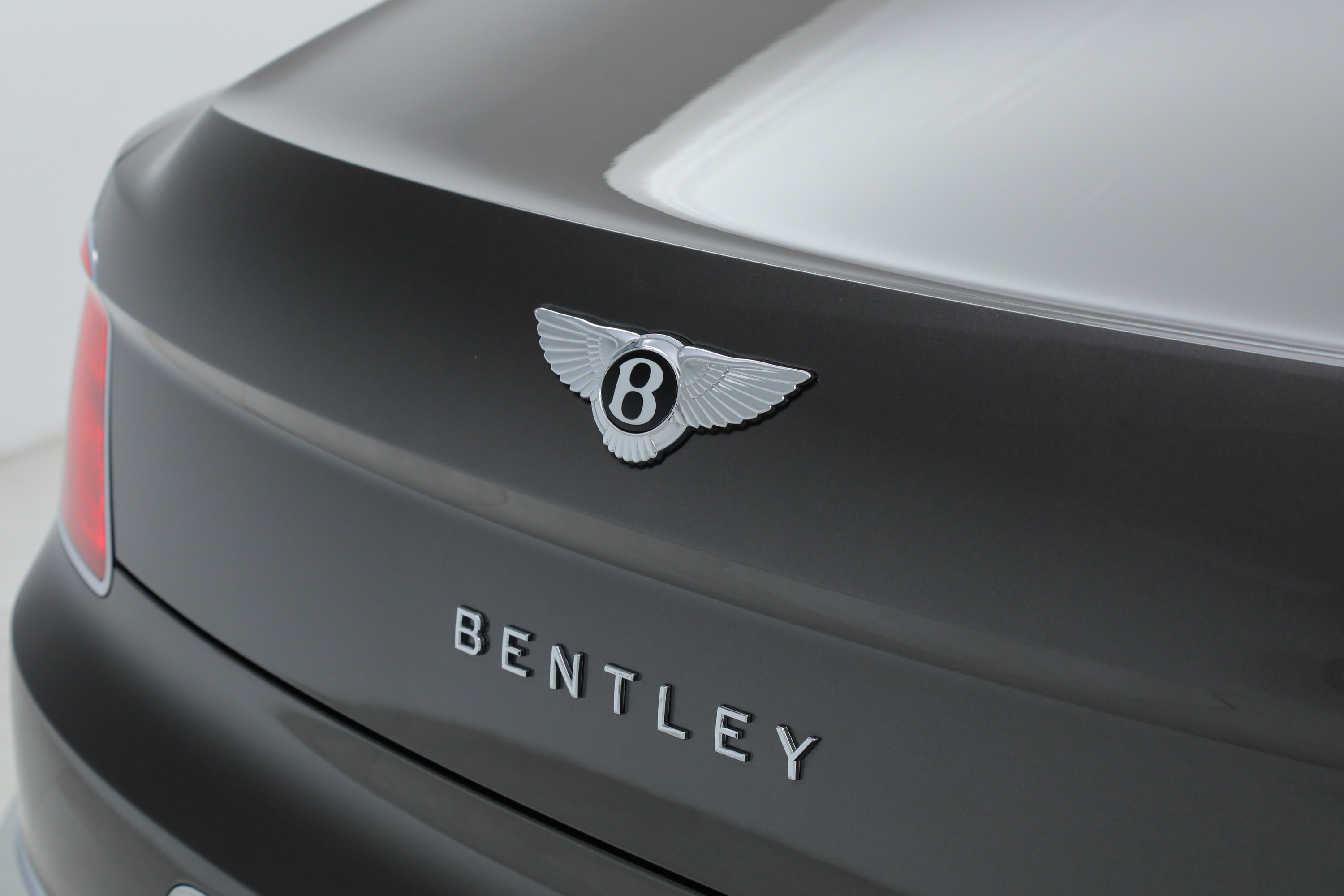 2025 Bentley Flying Spur Mulliner photo 38