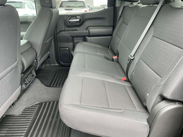 2025 Chevrolet Silverado 1500 Custom photo 11