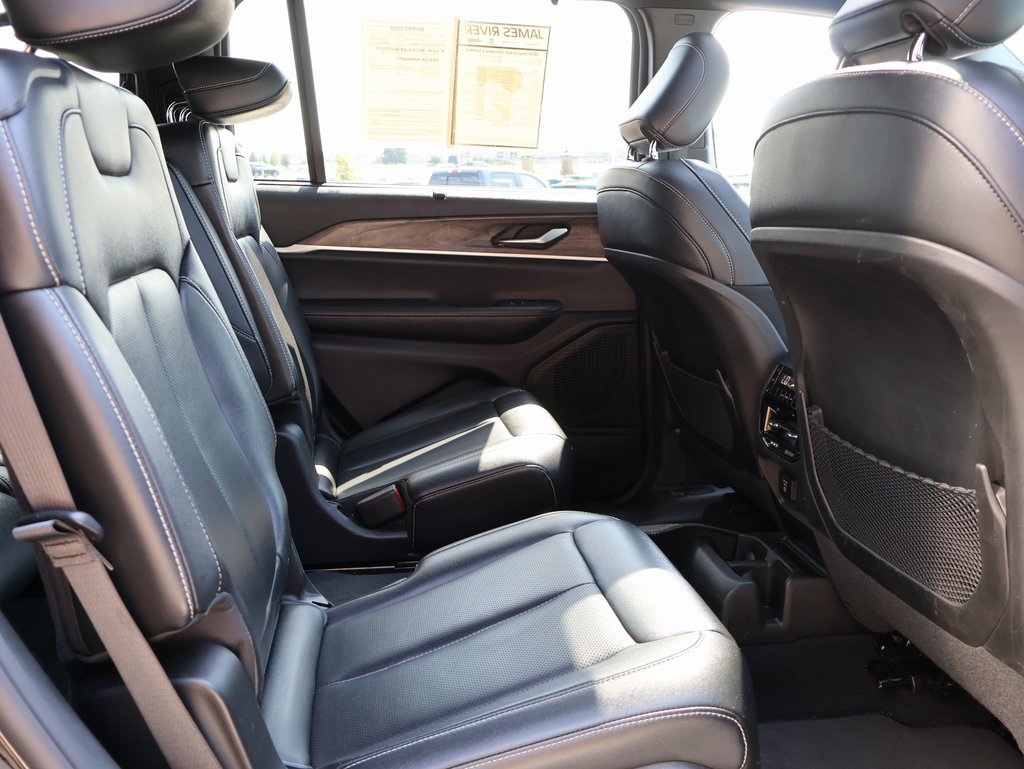 2024 Jeep Grand Cherokee Limited photo 12