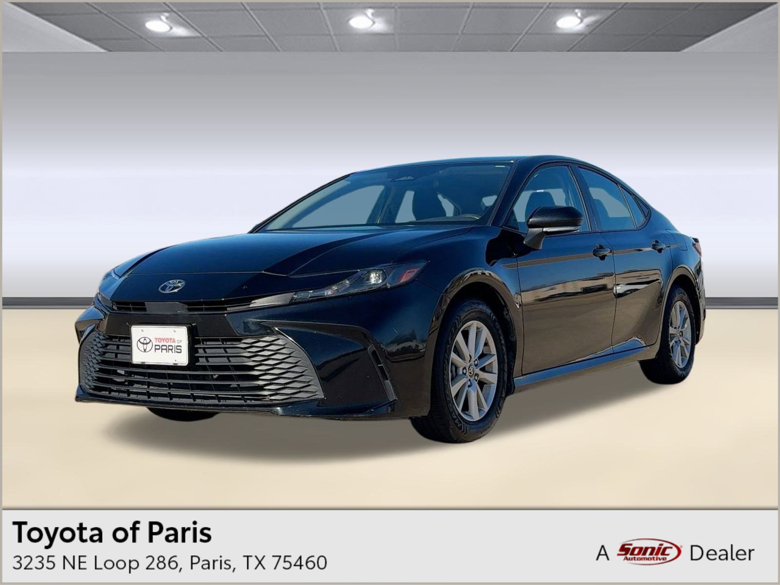 2025 Toyota Camry LE's photo