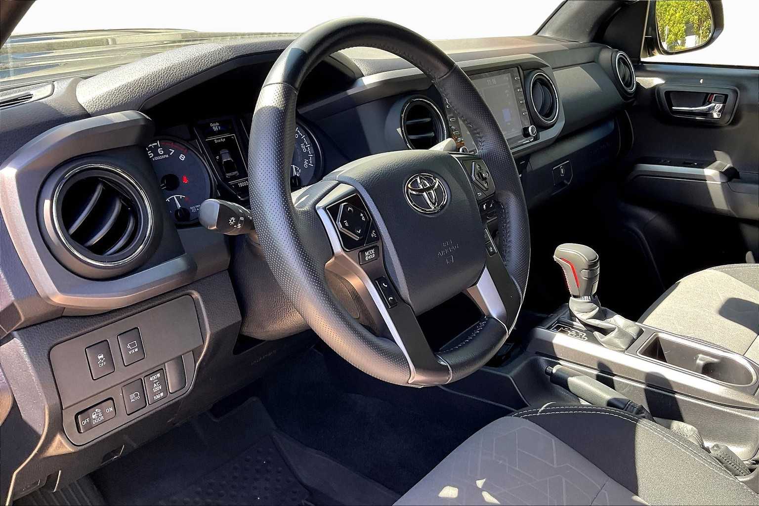 2023 Toyota Tacoma TRD Sport 4x4 Double Cab V6 photo 16