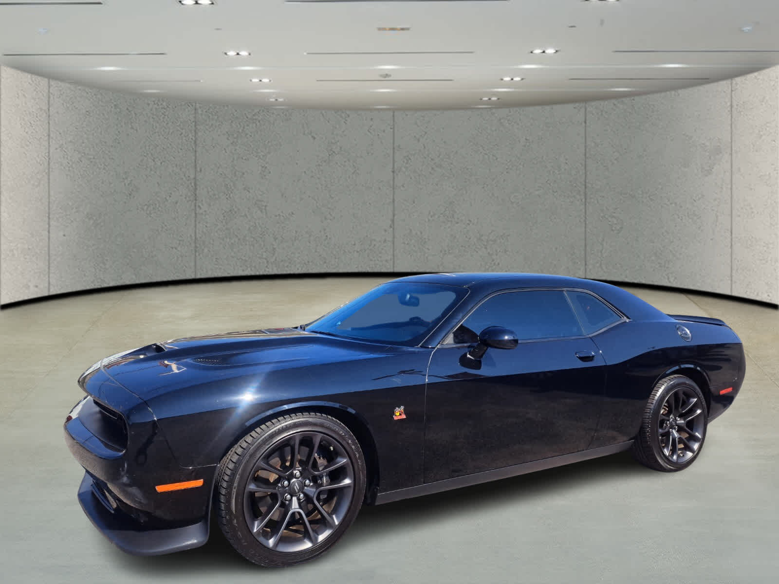 2023 Dodge Challenger R/T Scat Pack photo 2
