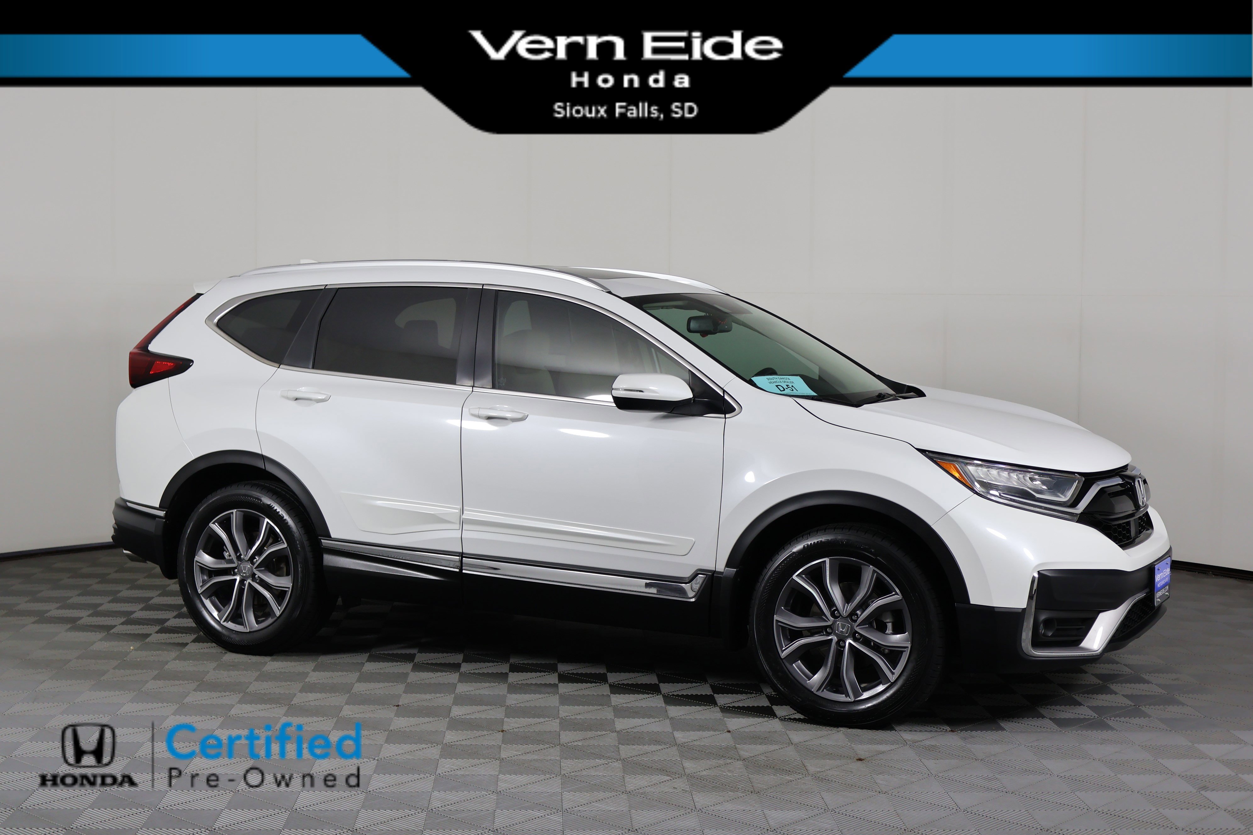 2022 Honda CR-V Touring's photo