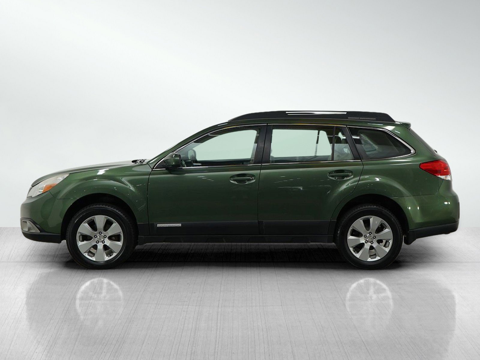 Used 2012 Subaru Outback Base with VIN 4S4BRCAC8C3268320 for sale in South Saint Paul, Minnesota