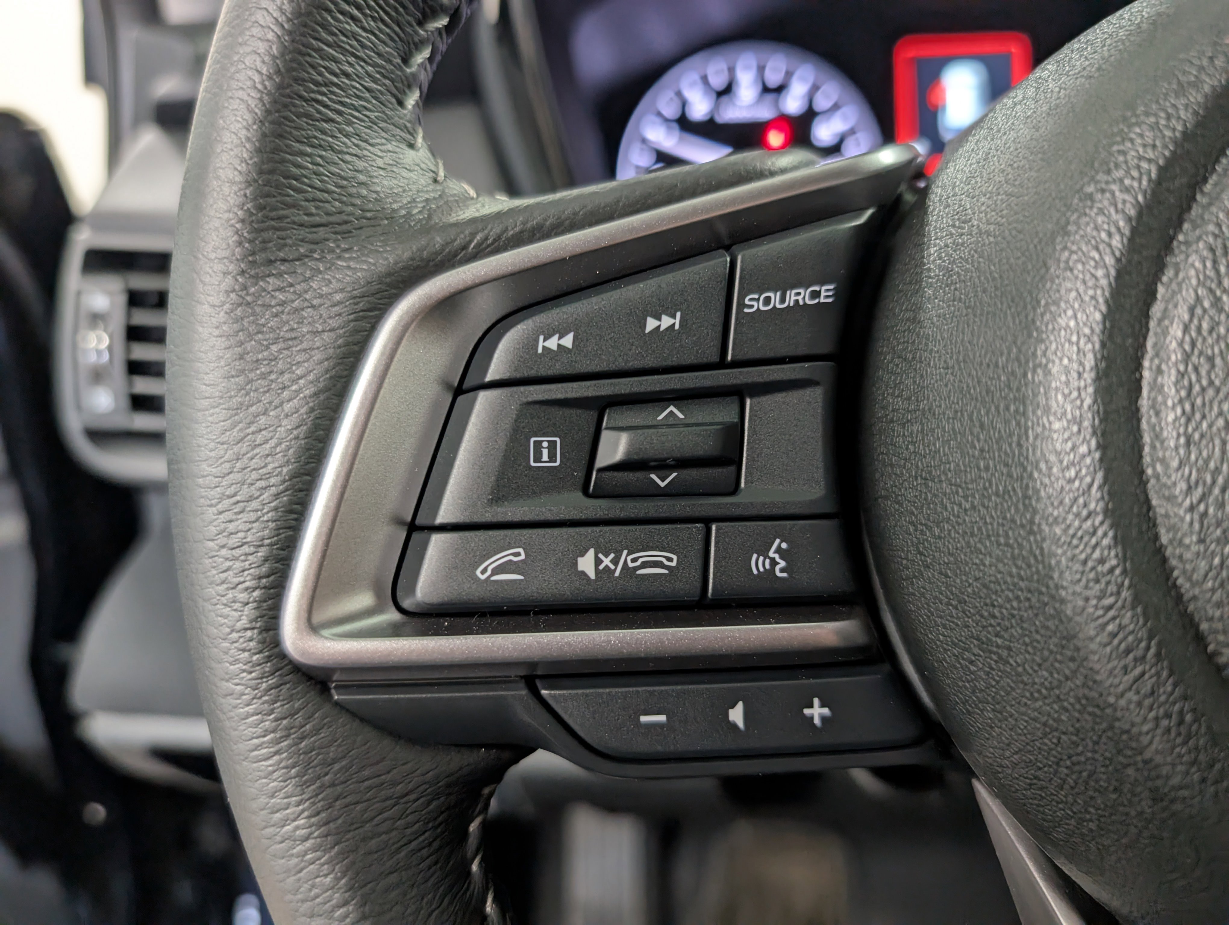 2025 Subaru Outback Premium photo 6