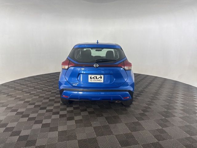 2021 Nissan Kicks S photo 4