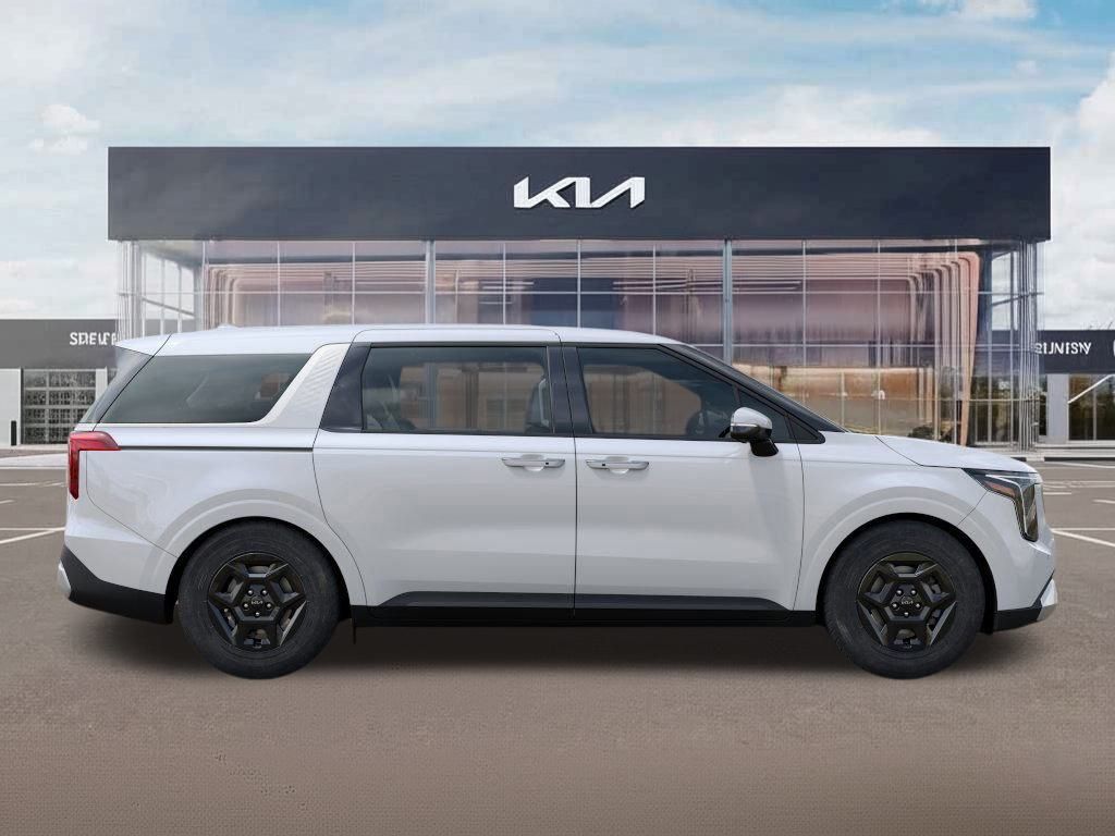 2026 Kia Carnival LXS photo 5