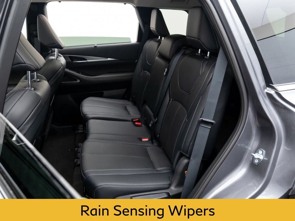 2025 Infiniti QX60 Luxe photo 14