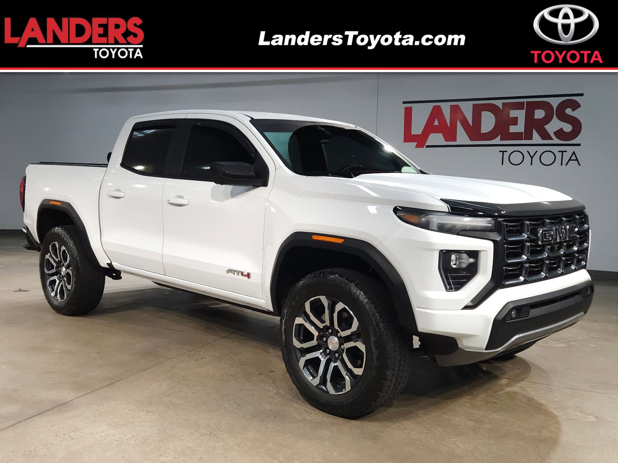 2024 GMC Canyon AT4's photo