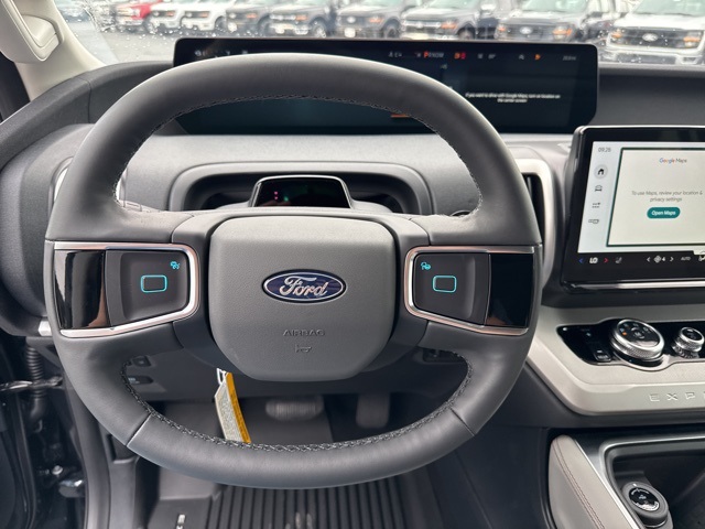 2025 Ford Expedition photo 12