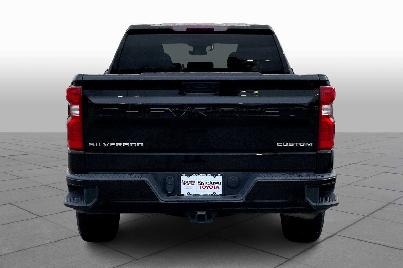 2024 Chevrolet Silverado 1500 Custom photo 4