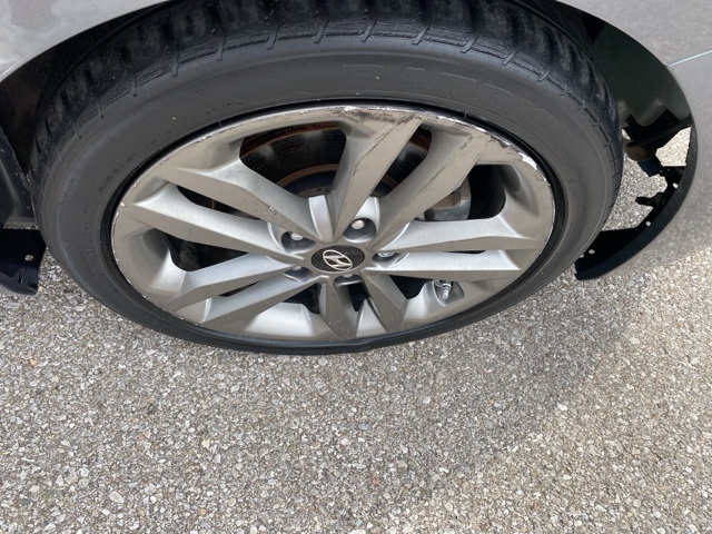 2016 Hyundai Elantra GT Base photo 27