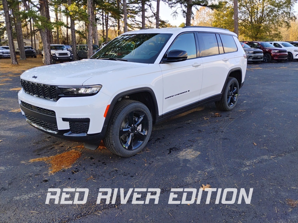 2025 Jeep Grand Cherokee L Altitude's photo