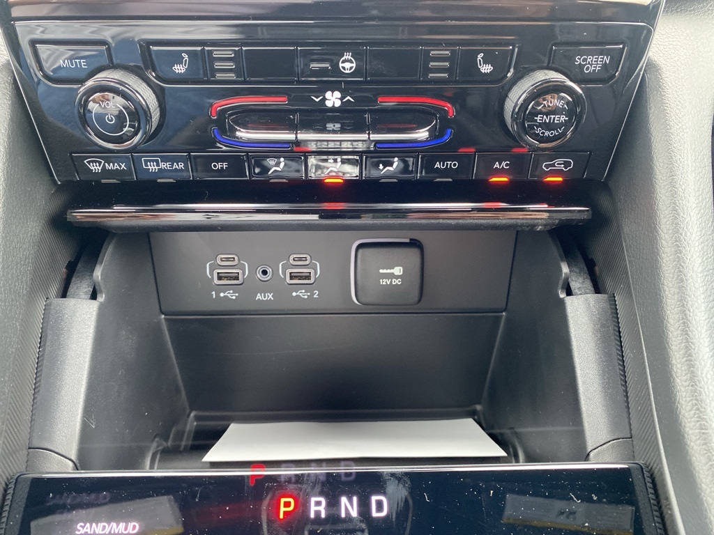 2025 Jeep Grand Cherokee Limited photo 29