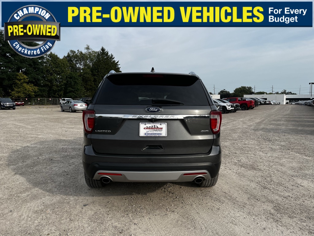 2017 Ford Explorer Limited photo 2