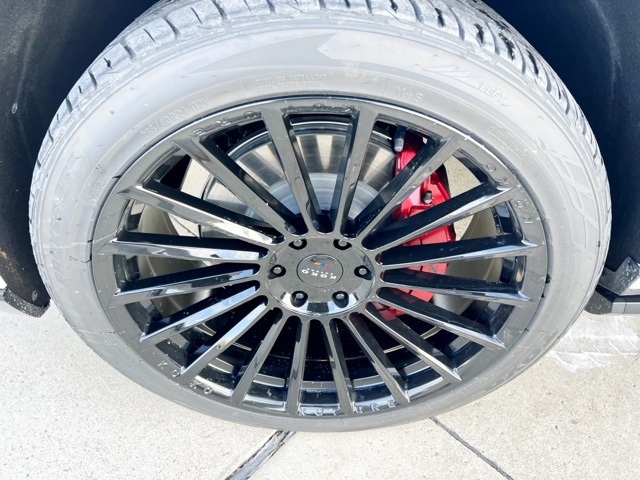 2024 Cadillac Escalade V-Series photo 10