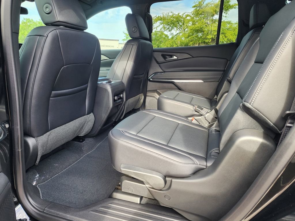 2025 Chevrolet Traverse photo 20