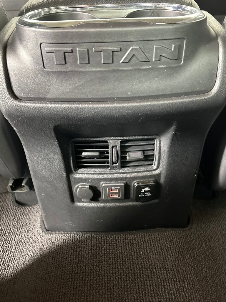2021 Nissan Titan SV photo 23