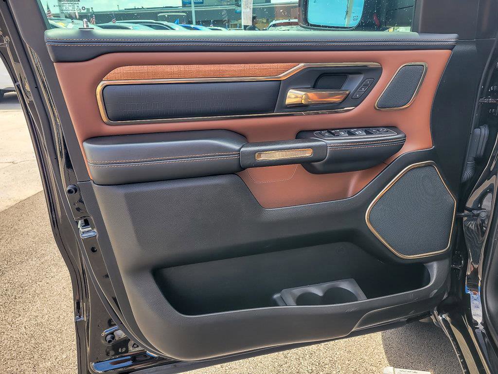 2023 RAM 1500 - Image 23