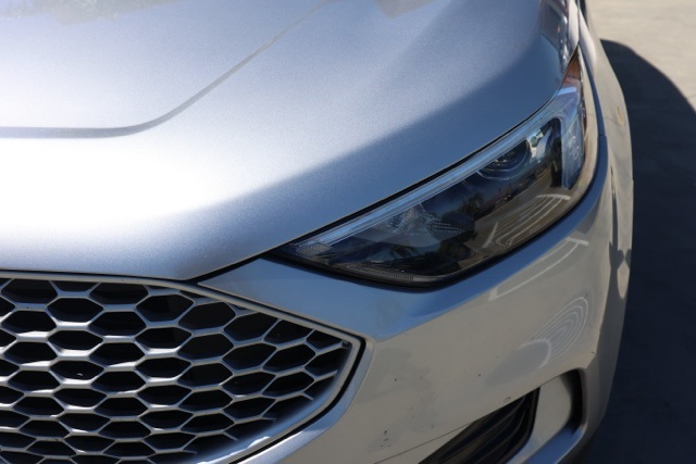 2023 Ford Edge SEL photo 9