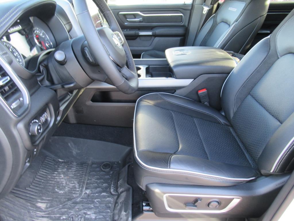 2025 Ram 1500 Laramie photo 14