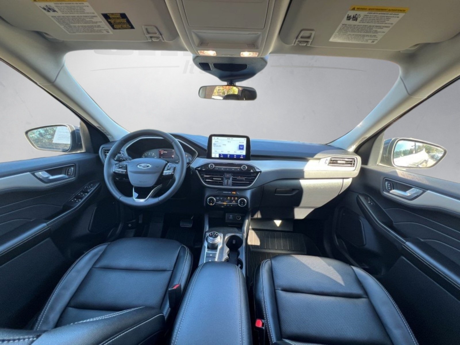 2022 Ford Escape SEL photo 3