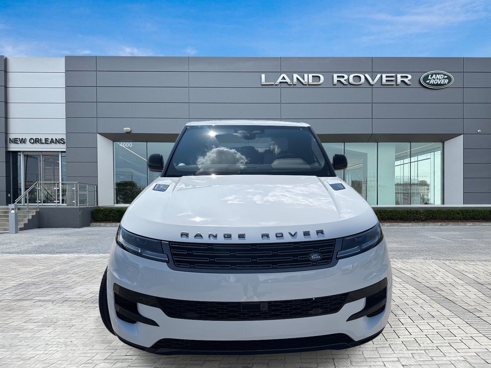 2025 Land Rover Range Rover Sport SE photo 4