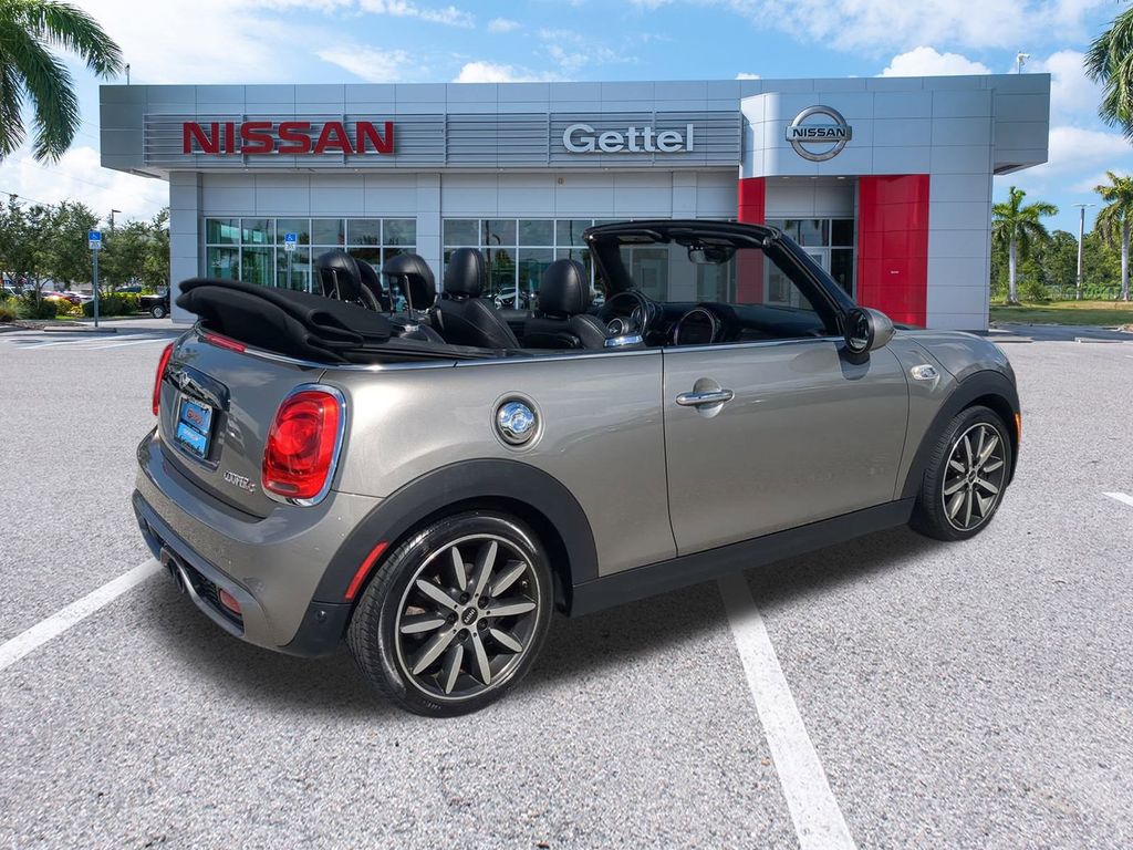 2016 Mini Cooper Convertible S photo 4