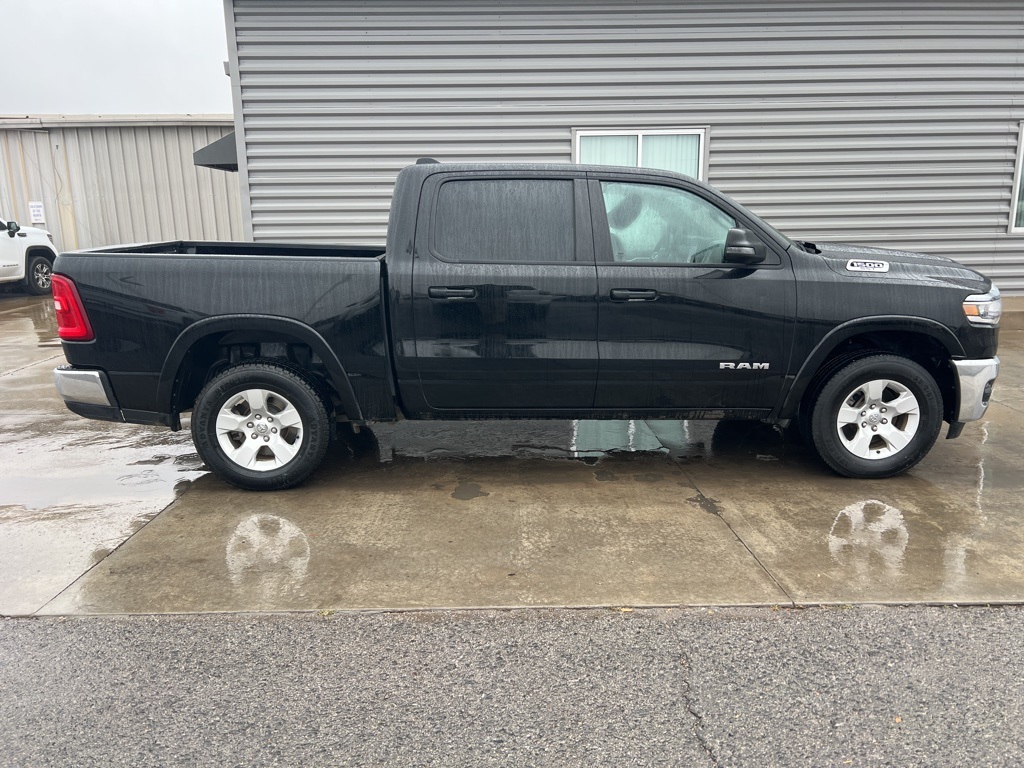 2025 Ram 1500 Big Horn Lone Star photo 4