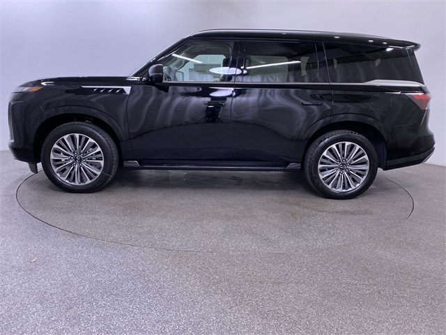 2025 Infiniti QX80 Luxe photo 2