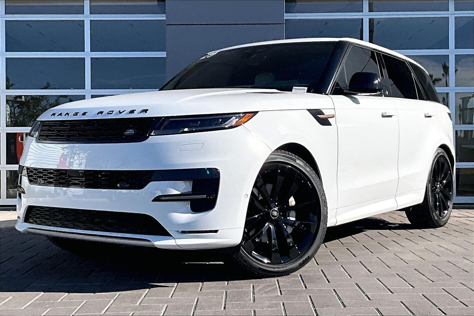 2025 Land Rover Range Rover Sport Dynamic SE's photo