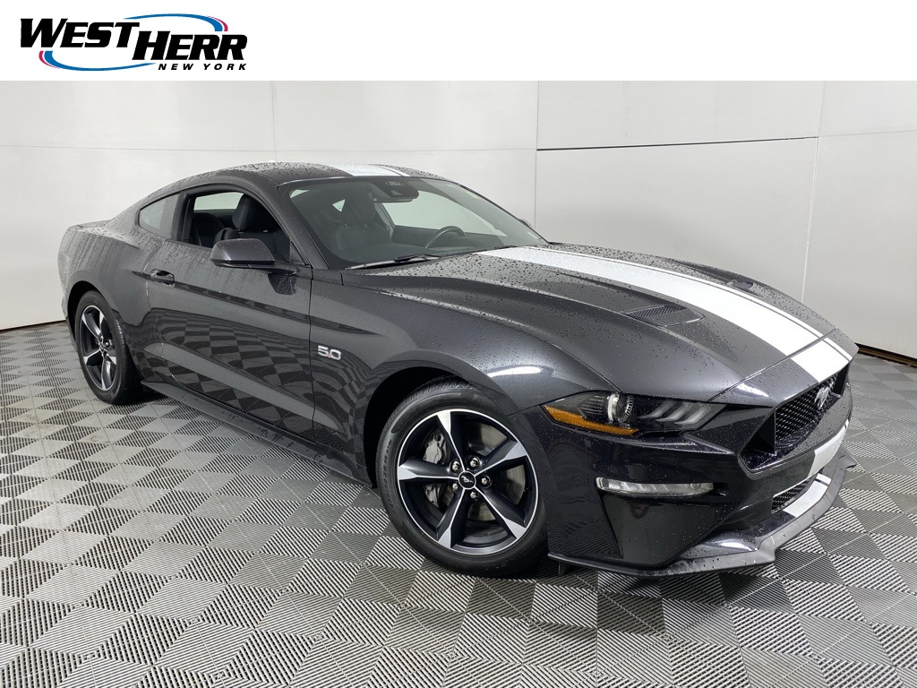 2022 Ford Mustang GT's photo