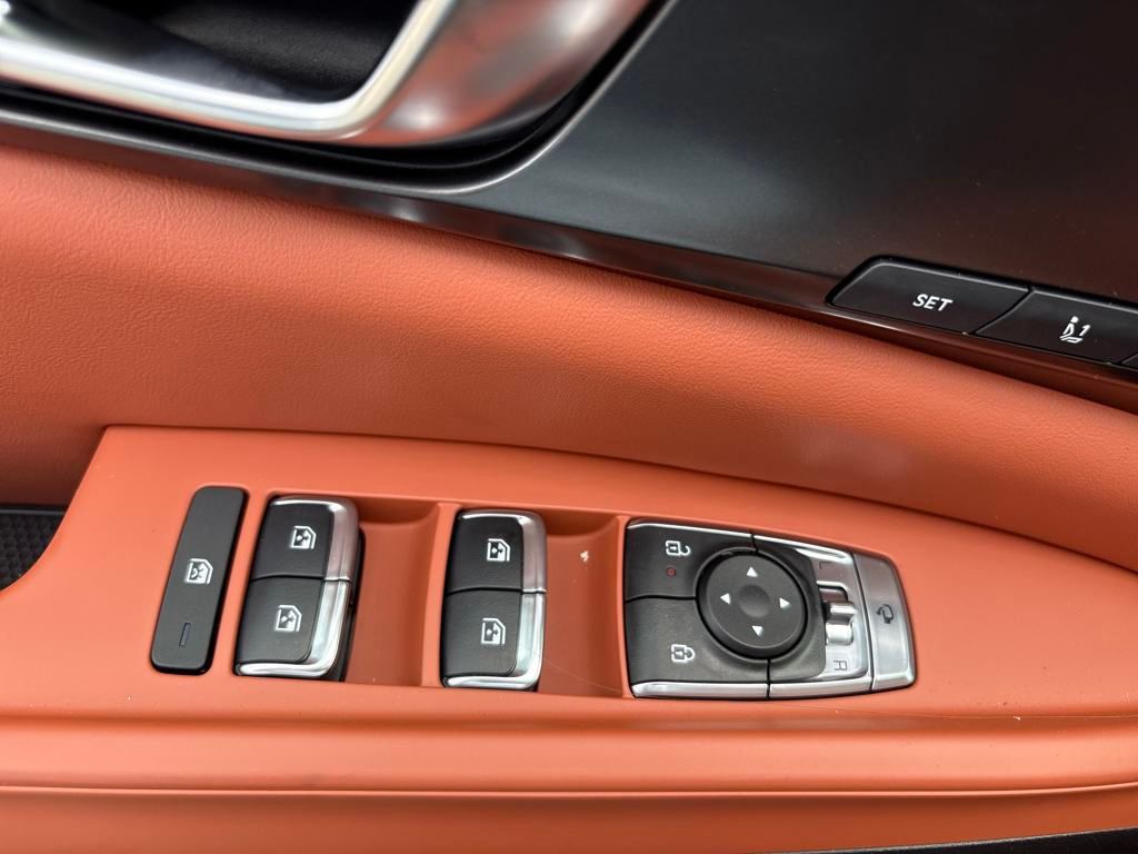 2026 Kia Carnival SX photo 14