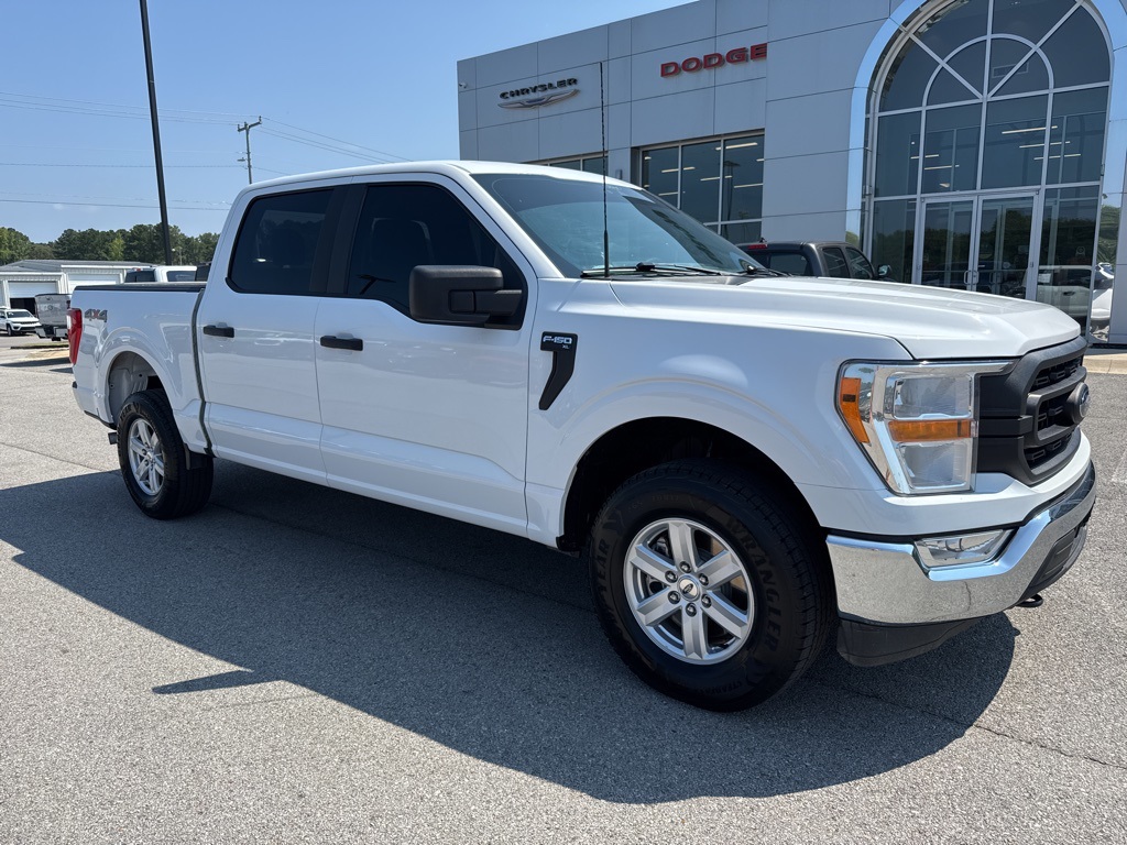 2022 Ford F-150 XL photo 2