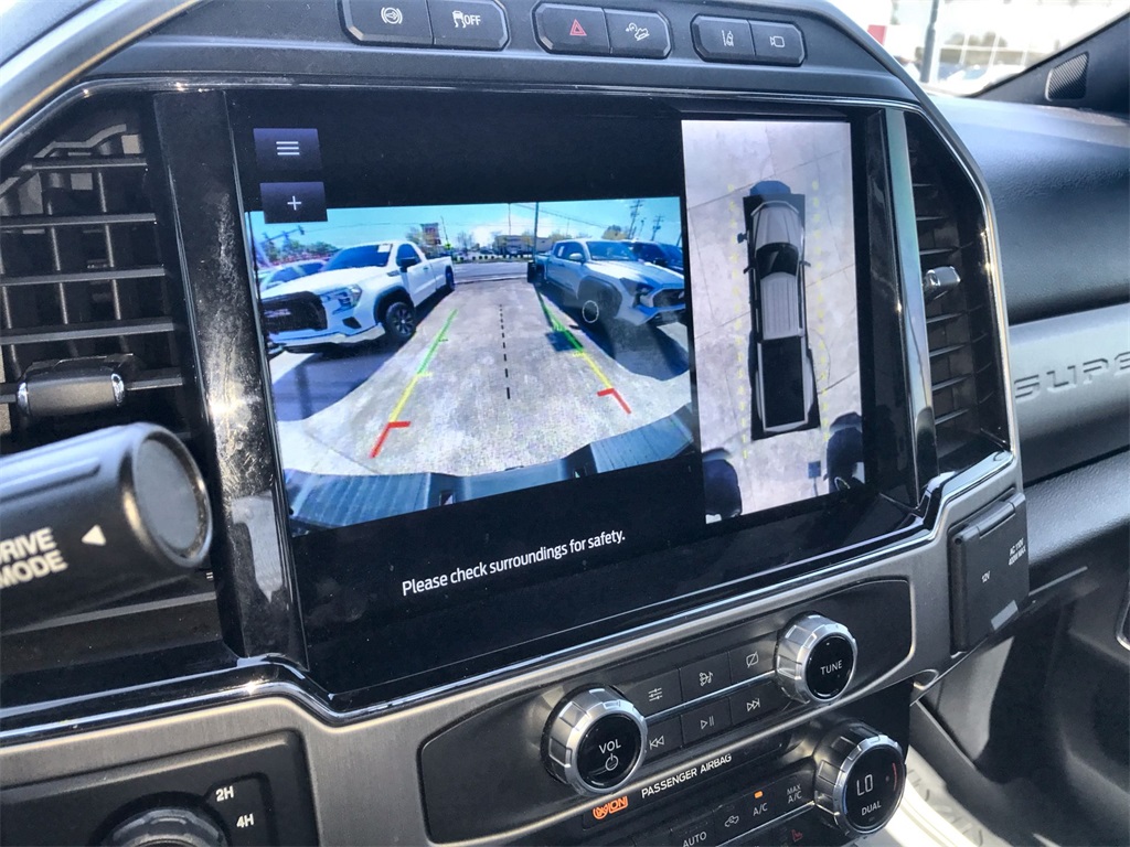 2022 Ford F-350 photo 16