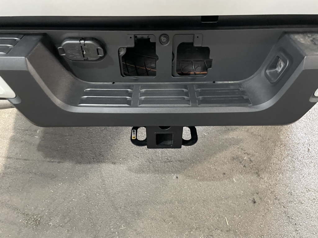 2025 Toyota Tacoma SR5 photo 14